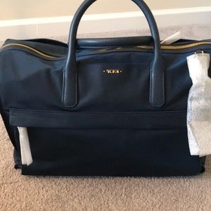 tumi carry all